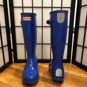 Hunter Rain Boots. Kids size 4B/5G. Royal Blue.